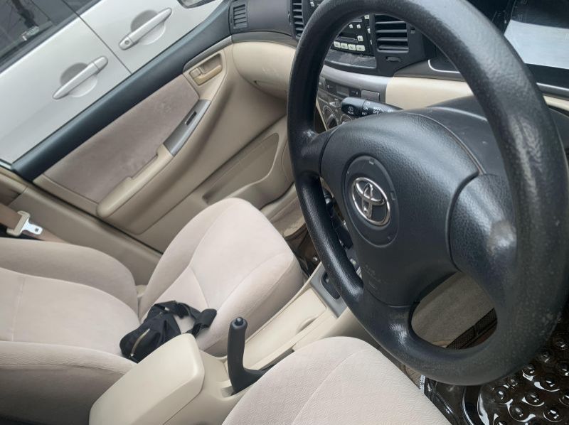 2005 Toyota allex pictures