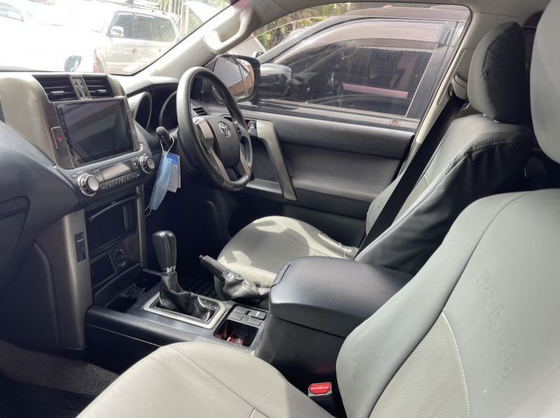 2010 Toyota Prado pictures