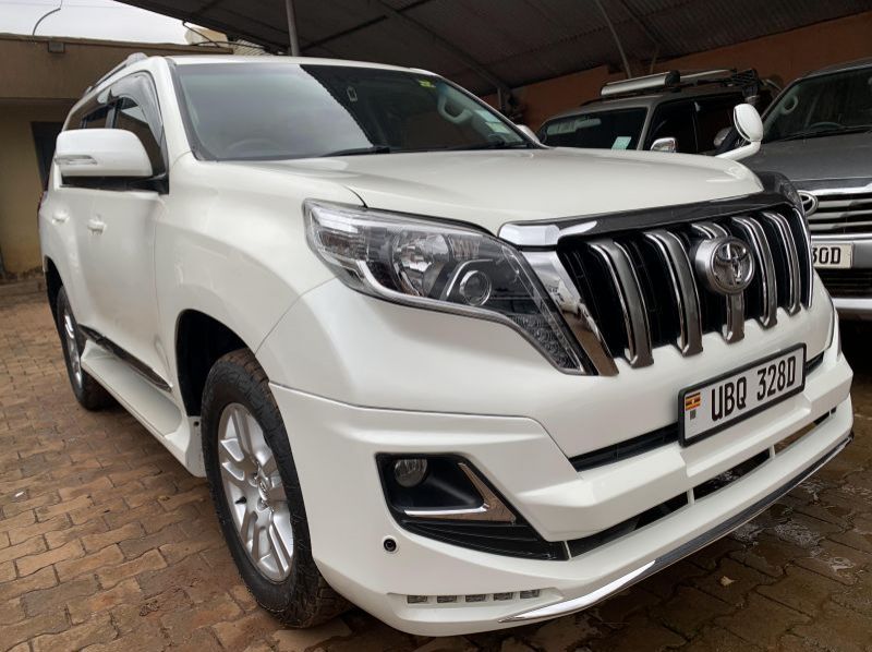 2012 Toyota prado pictures