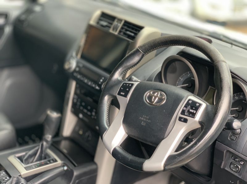 2012 Toyota prado pictures