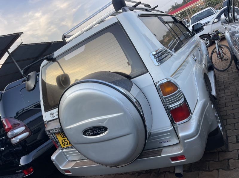 1998 Toyota prado pictures