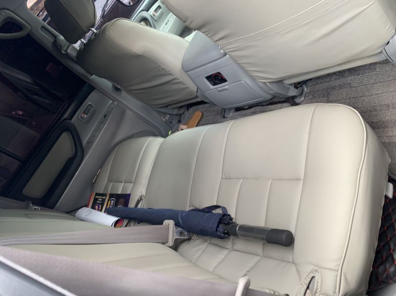 2005 Toyota land cruiser v8 pictures