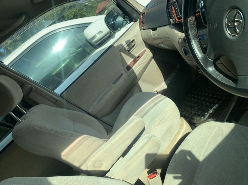 2003 Toyota noah pictures