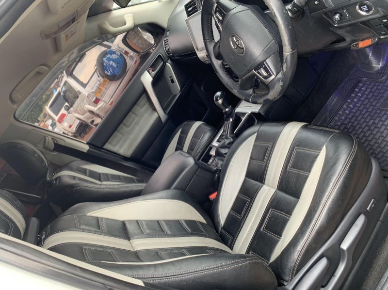 2014 Toyota prado tx pictures