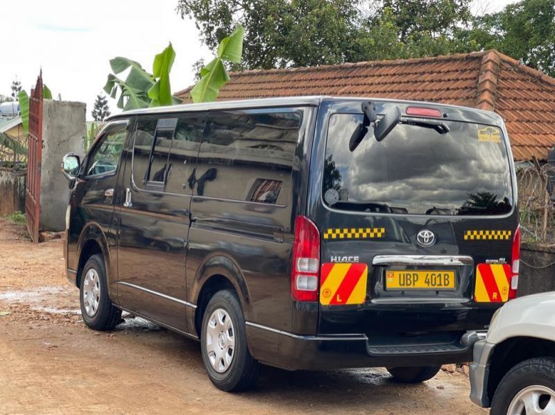 2009 Toyota hiace pictures