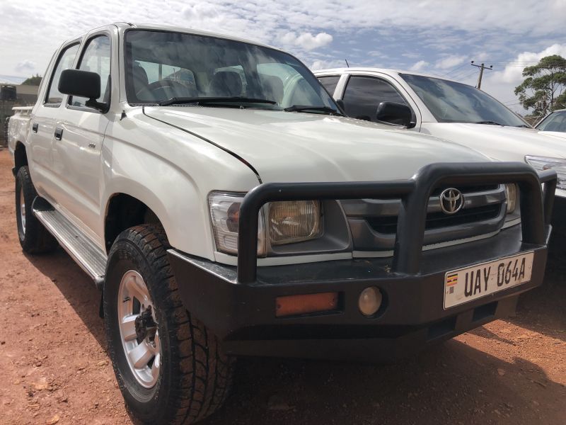 2004 Toyota Hilux Double Cabin for sale | 154 634 Km | Manual ...