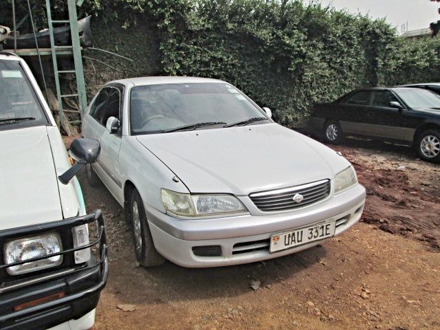 Toyota premio 1999