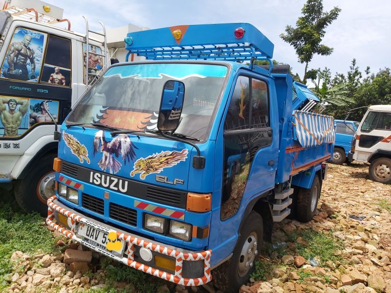 Isuzu elf ut